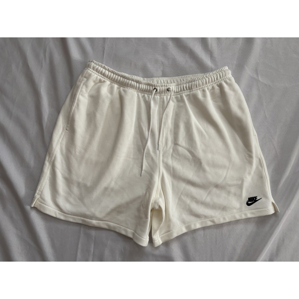 NEW Nike Club Flow Black Logo Fleece Off White Shorts Mens Size Large FN3520-133